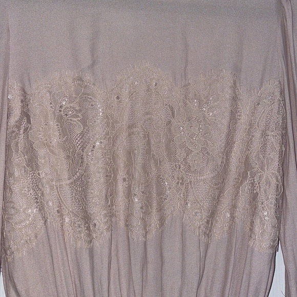 Mauve lace trim bodysuit - Picture 2 of 4